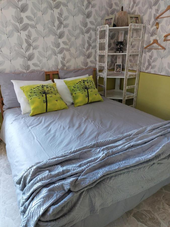 Bed And Breakfast La Pecora Rosa Sant'Omero エクステリア 写真