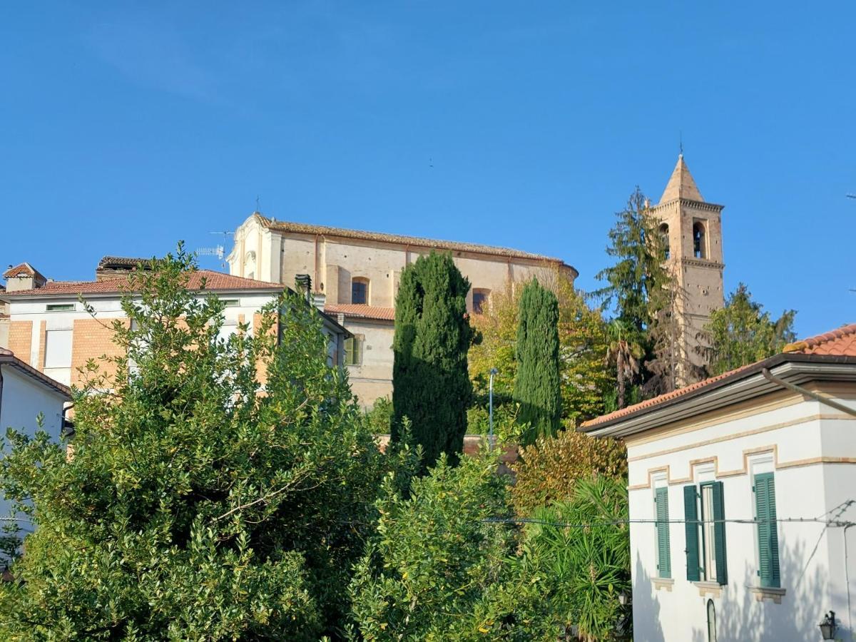 Bed And Breakfast La Pecora Rosa Sant'Omero エクステリア 写真