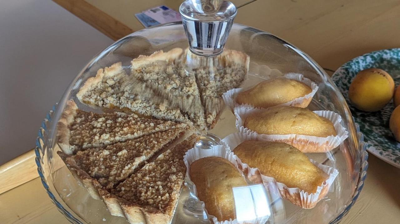 Bed And Breakfast La Pecora Rosa Sant'Omero エクステリア 写真