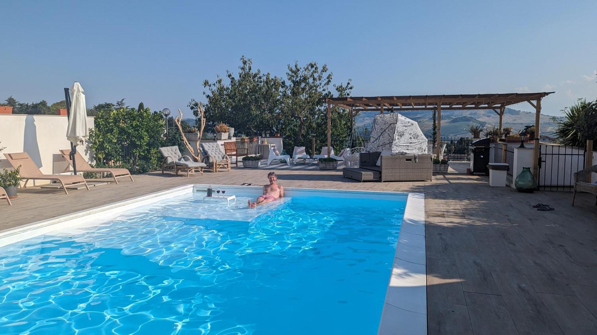 Bed And Breakfast La Pecora Rosa Sant'Omero エクステリア 写真